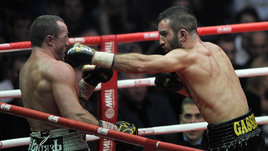 Супербой с Лебедевым и жесткие нокауты. 5 лучших поединков в карьере Гассиева