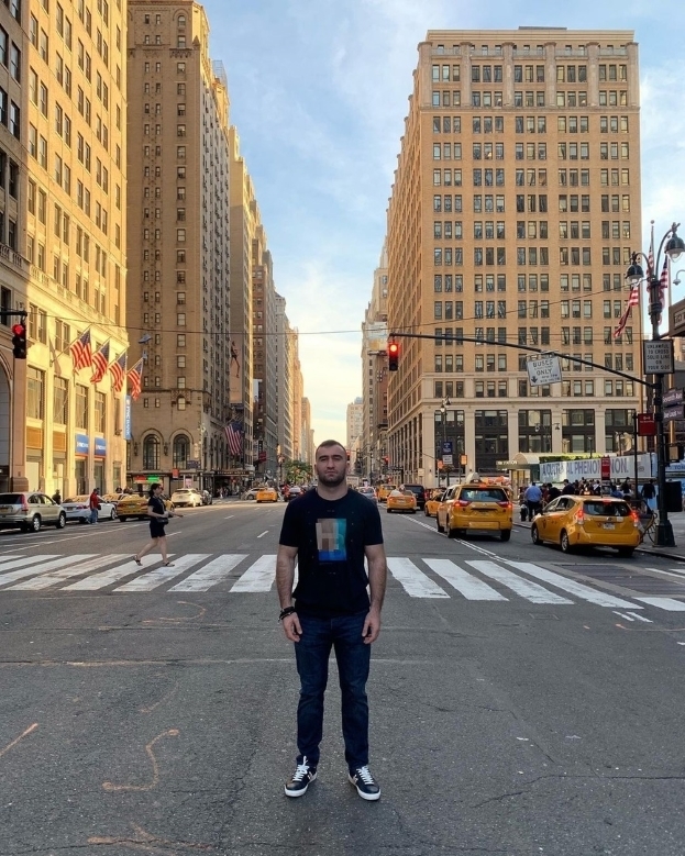 Мурат Гассиев в Нью-Йорке. Мурат Гассиев в Нью-Йорке.