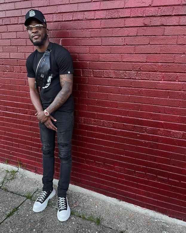 Тони Харрисон. Тони Харрисон