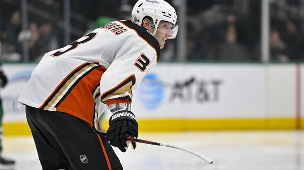 Защитник Джон Клингберг.