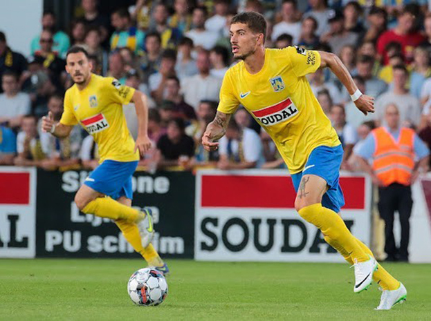 Роман Нойштедтер.