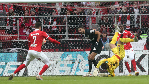 «Спартак» — «Урал»: спорный эпизод в концовке матча.