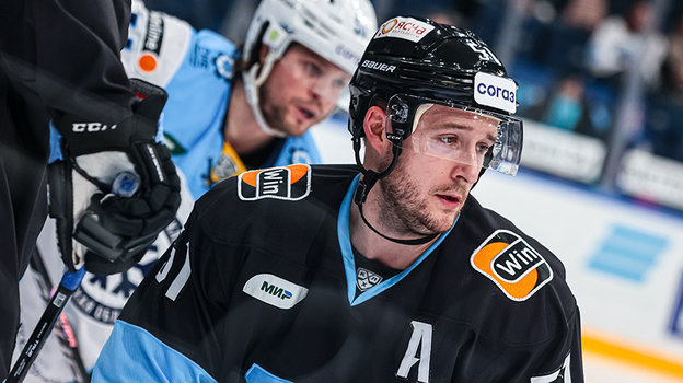 Райан Спунер.