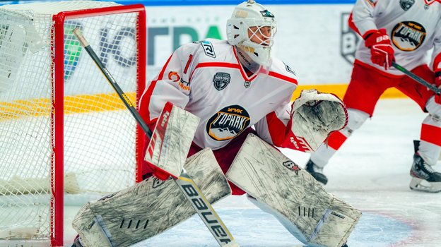 Голкипер «Горняк-УГМК» Владимир Галкин.