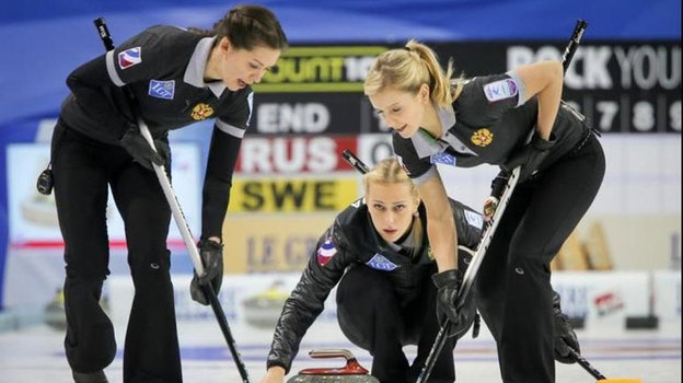 Галина Арсенькина, Виктория Моисеева и Юлия Гузиева. Галина Арсенькина, Виктория Моисеева и Юлия Гузиева.