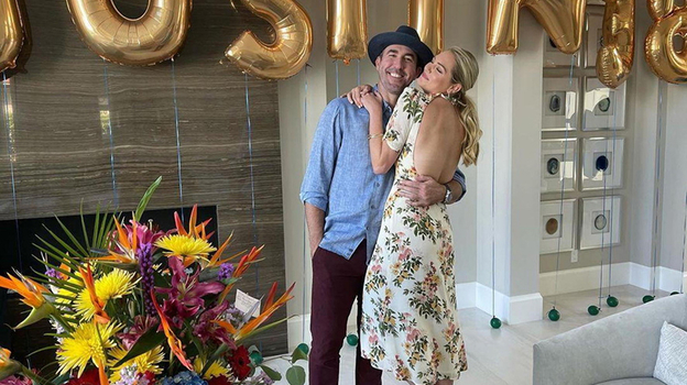 Джастин Верландер и его очаровательная супруга.