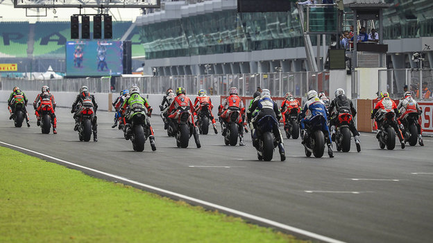 Участники мотогонок