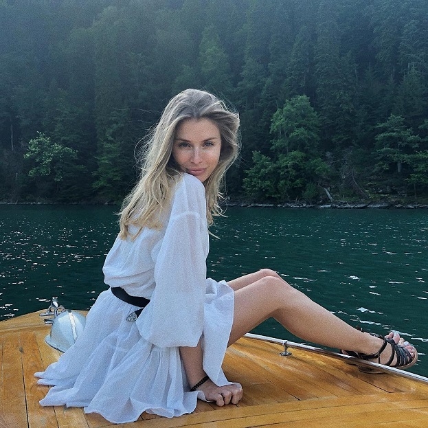 Девушка Алексея Миранчука Елена Максимова. Девушка Алексея Миранчука Елена Максимова