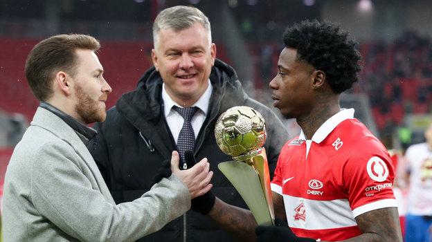 Максим Максимов, Евгений Мележиков и Квинси Промес (слева направо).