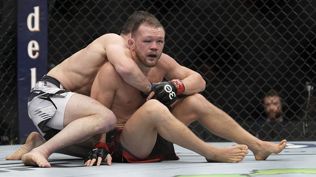 Бой Петра Яна и Мераба Двалишвили.