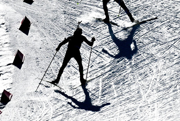 Момент гонки у мужчин.