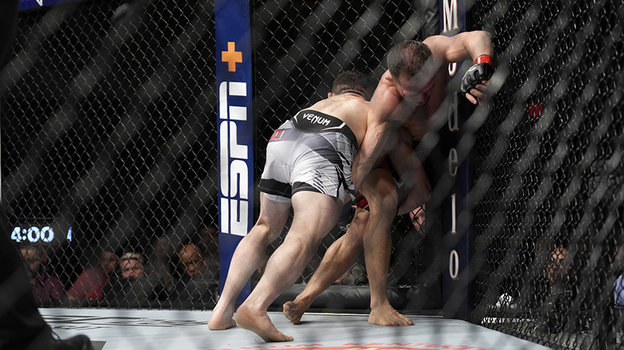 Бой Петра Яна и Мераба Двалишвили.