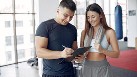 Как определить, что ваш фитнес-тренер — непрофессионал?