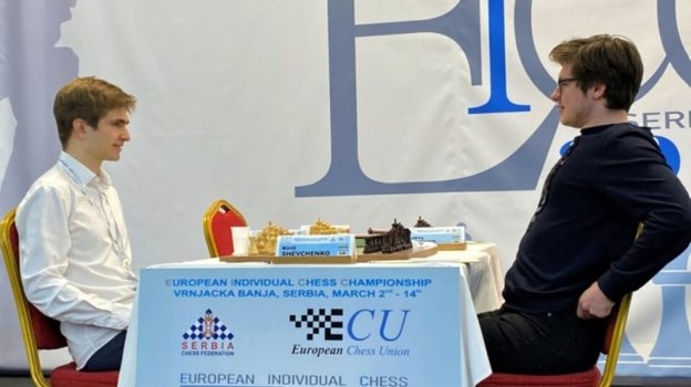 Алексей Сарана (слева).