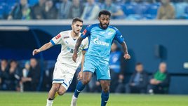 «Динамо» выбило «Зенит» из Кубка в скандальном матче. Бело-голубые спасли судью от полного позора