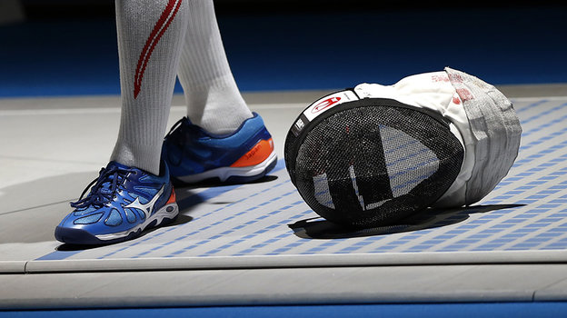 Фехтовальная маска.