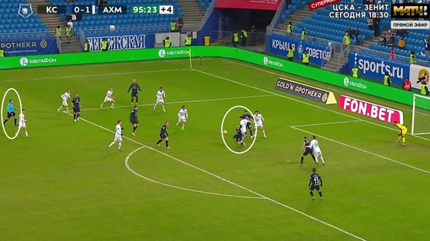Эпизод матча «Крылья Советов» — «Ахмат» (0:1).