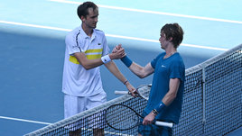 Медведев проиграл Рублеву вместо отдыха. Как прошло русское дерби в Мексике