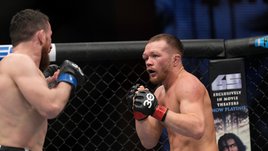 Петр Ян ударил в бою с Мерабом правой рукой 5 раз, с Сэндхэгеном — 96. Похоже, травма и правда была