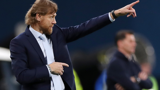 Главный тренер сборной России Валерий Карпин.