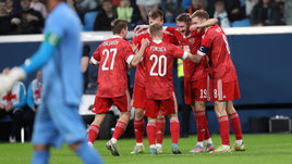 Сборная России победно вернулась домой. Но к ней все еще много вопросов