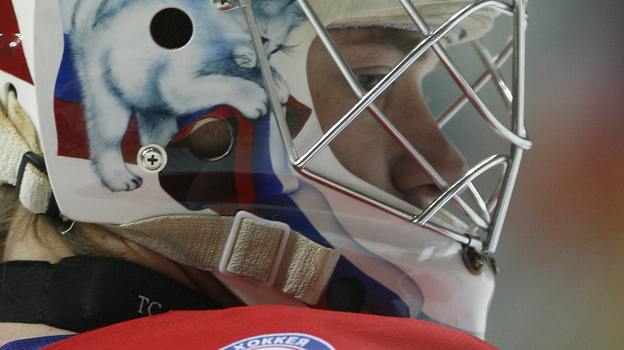 Хоккейный вратарь Василий Кошечкин.