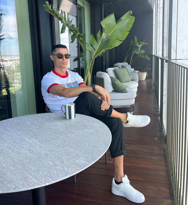 Криштиану Роналду. Форвард сборной Португалии Криштиану Роналду