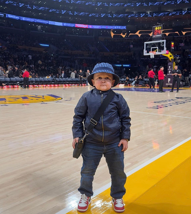 Хасбулла Магомедов (Хасбик).