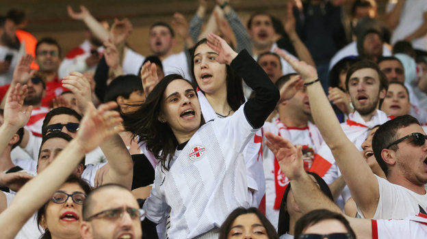 Болельщики сборной Грузии.