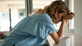 Как понять, что головная боль переросла в мигрень? Отвечают врачи