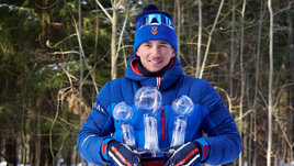 Карим Халили с призами Кубка России по биатлону.