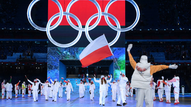 Команда Польши на церемонии открытия Олимпиады-2022.