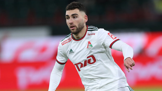 Наир Тикнизян. Футболист Наир Тикнизян