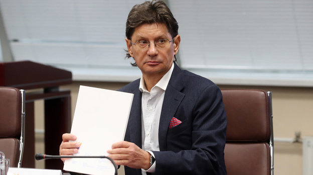 Леонид Федун. Леонид Федун