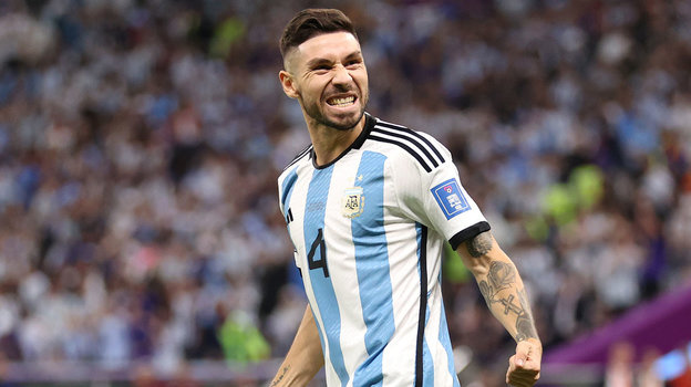 Футболист Гонсало Монтиэль