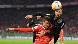 «Баварию» выбили из Кубка Германии во втором матче Тухеля, Лукаку спас «Интер» в Турине и удалился в огненной концовке