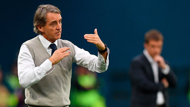 Роберто Манчини. Главный тренер «Зенита» Роберто Манчини.