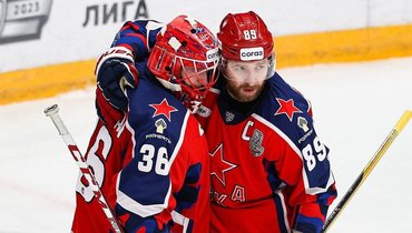 Игроки ЦСКА в матче со СКА.