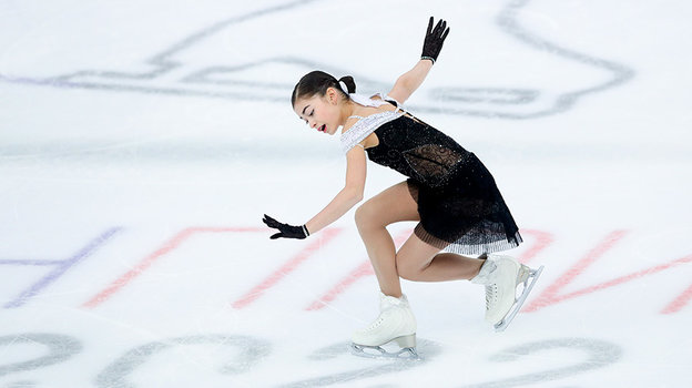 Аделия Петросян. Фигуристка Аделия Петросян.