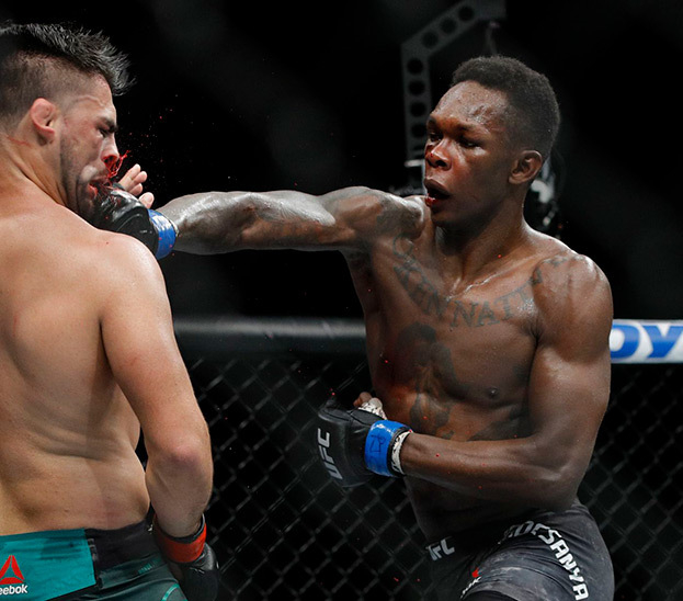 Бой Келвина Гастелума и Исраэля Адесаньи.