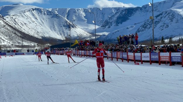 Александр Большунов.