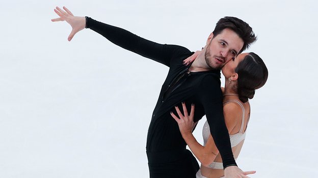 Фигуристы Елизавета Худайбердиева и Егор Базин.