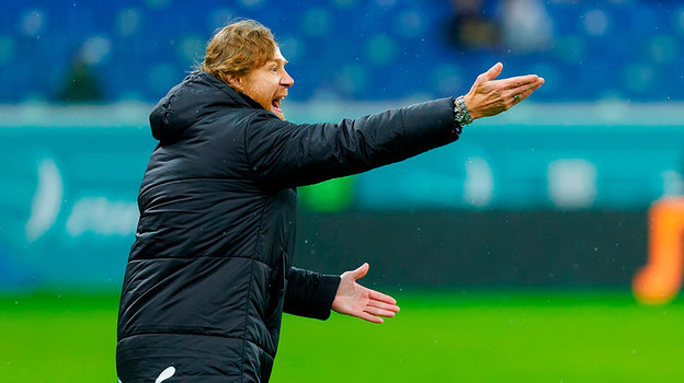 Валерий Карпин.