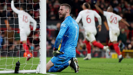 Два автогола оставили «МЮ» без победы в самом безумном матче недели, Азмун помог «Байеру», все против Моуринью