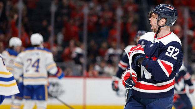 Евгений Кузнецов. Хоккеист «Вашингтона» Евгений Кузнецов.