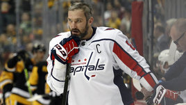 Команде Овечкина нужна свежая голова. Кто станет тренером «Вашингтона» взамен уволенного