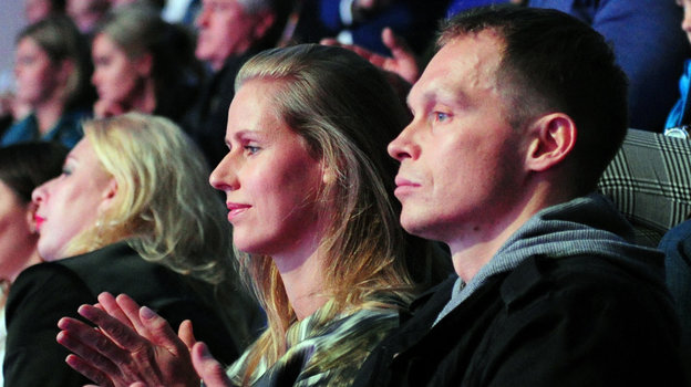 Елена Дементьева и Максим Афиногенов. Теннисистка Елена Дементьева и хоккеист Максим Афиногенов