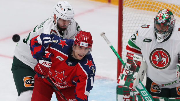 Вячеслав Войнов и Виталий Абрамов в матче ЦСКА — «Ак Барс»