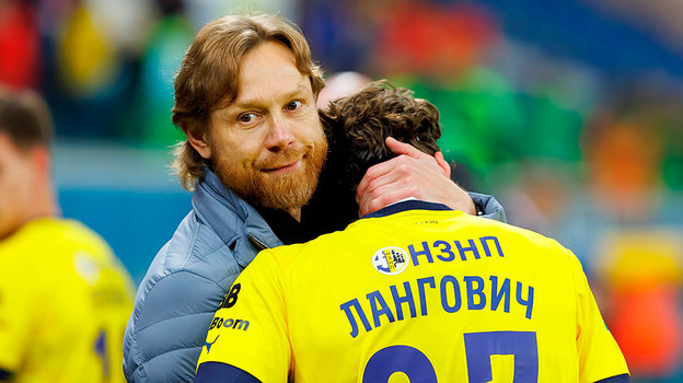 Валерий Карпин. Главный тренер «Ростова» Валерий Карпин.