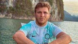 Боец Мариф Пираев.